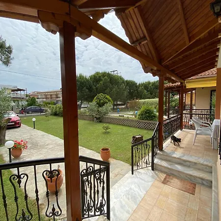 Seaside Efi * Nea Plagia