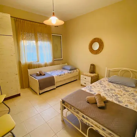 Seaside Efi Nea Plagia